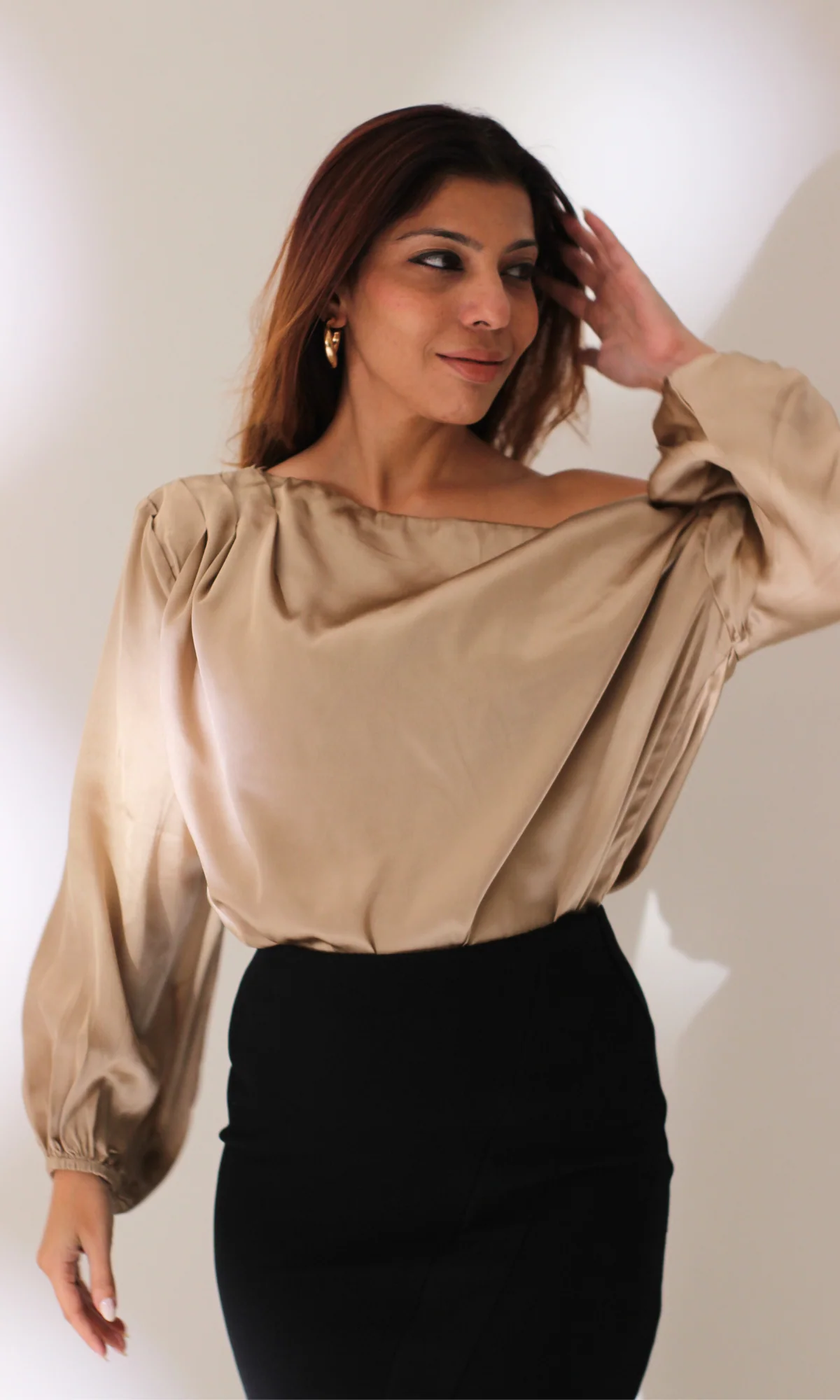 Champagne Balloon Sleeved One Shoulder Top - Image 4