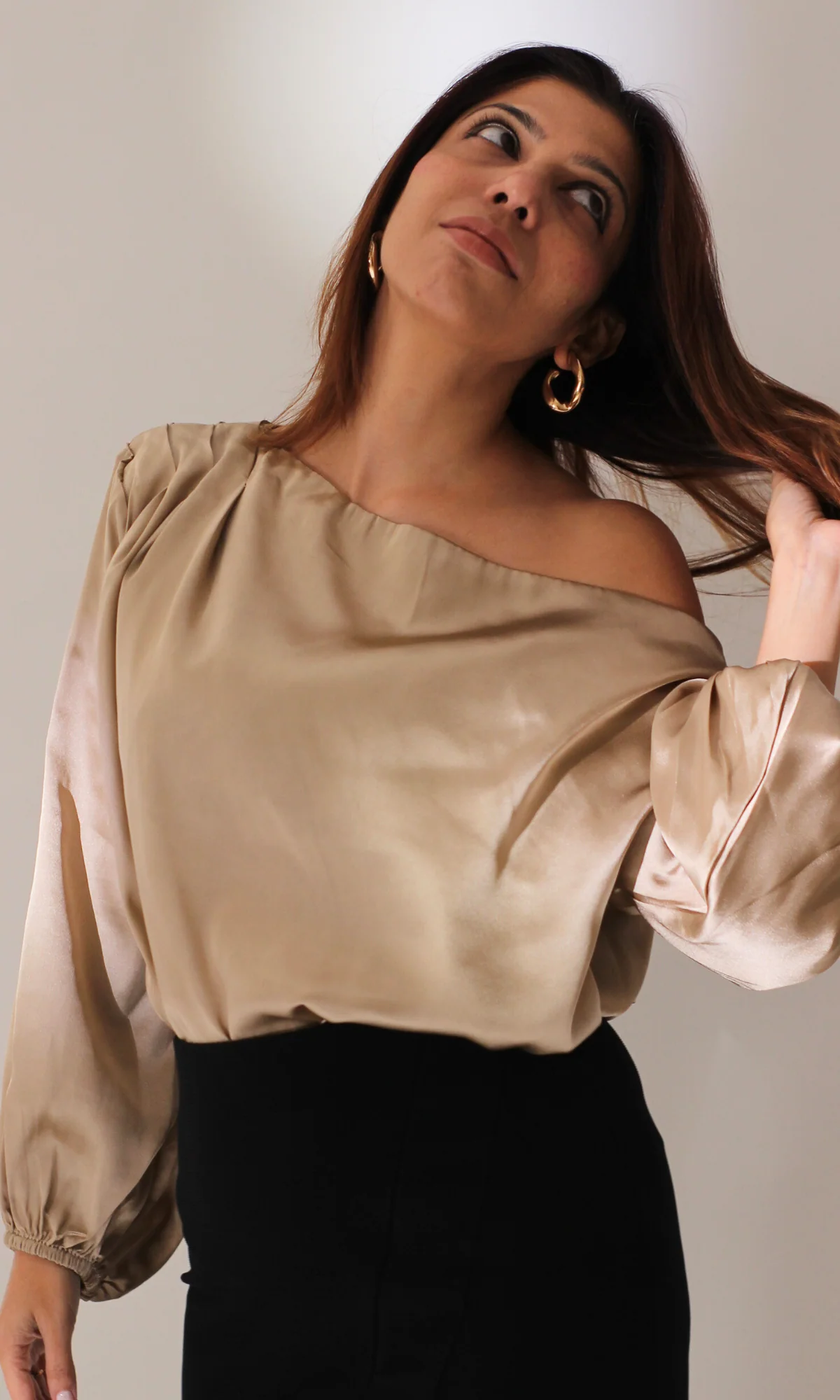 Champagne Balloon Sleeved One Shoulder Top - Image 5