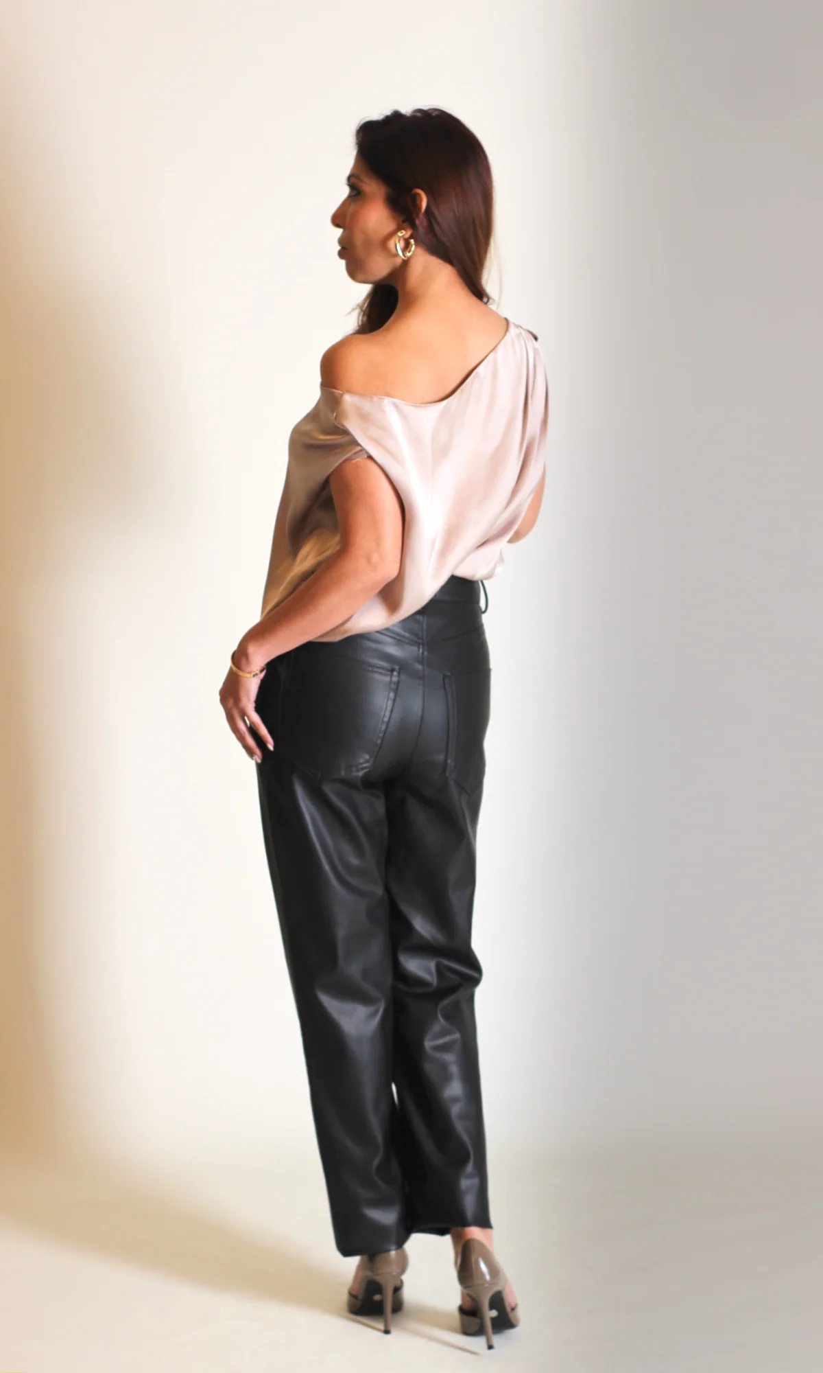 Greyish Mauve One-Shoulder Top - Image 6